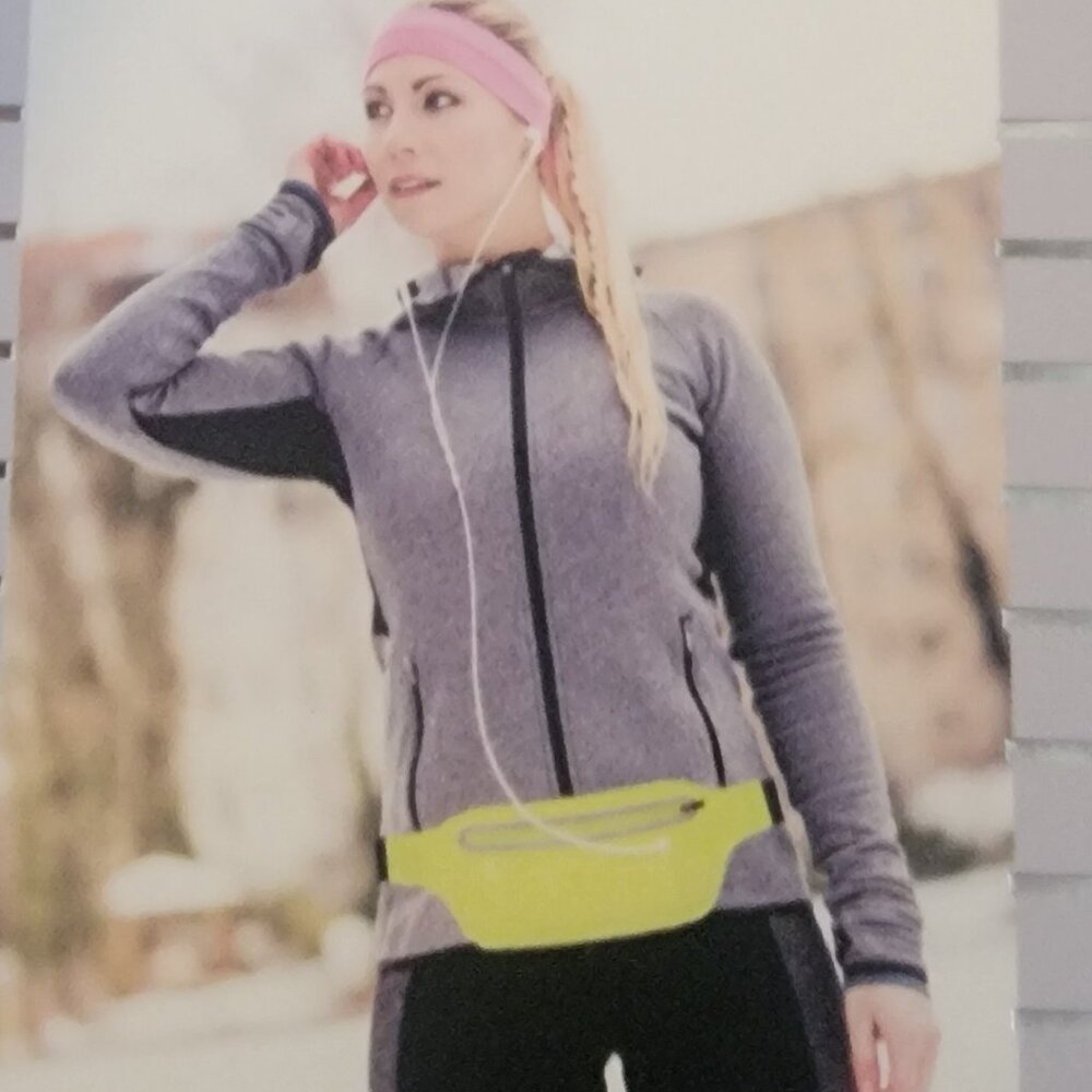 Dashing Running Belt NWT 2 Available Fannie Pack